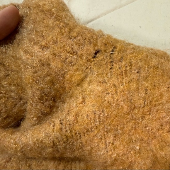 Free People Women’s Tan Distressed Mock Turtleneck Pullover Sweater Size Small - Picture 12 of 13